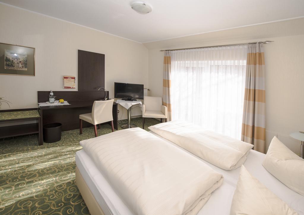 Land-Gut-Hotel Rohdenburg Lilienthal  الغرفة الصورة